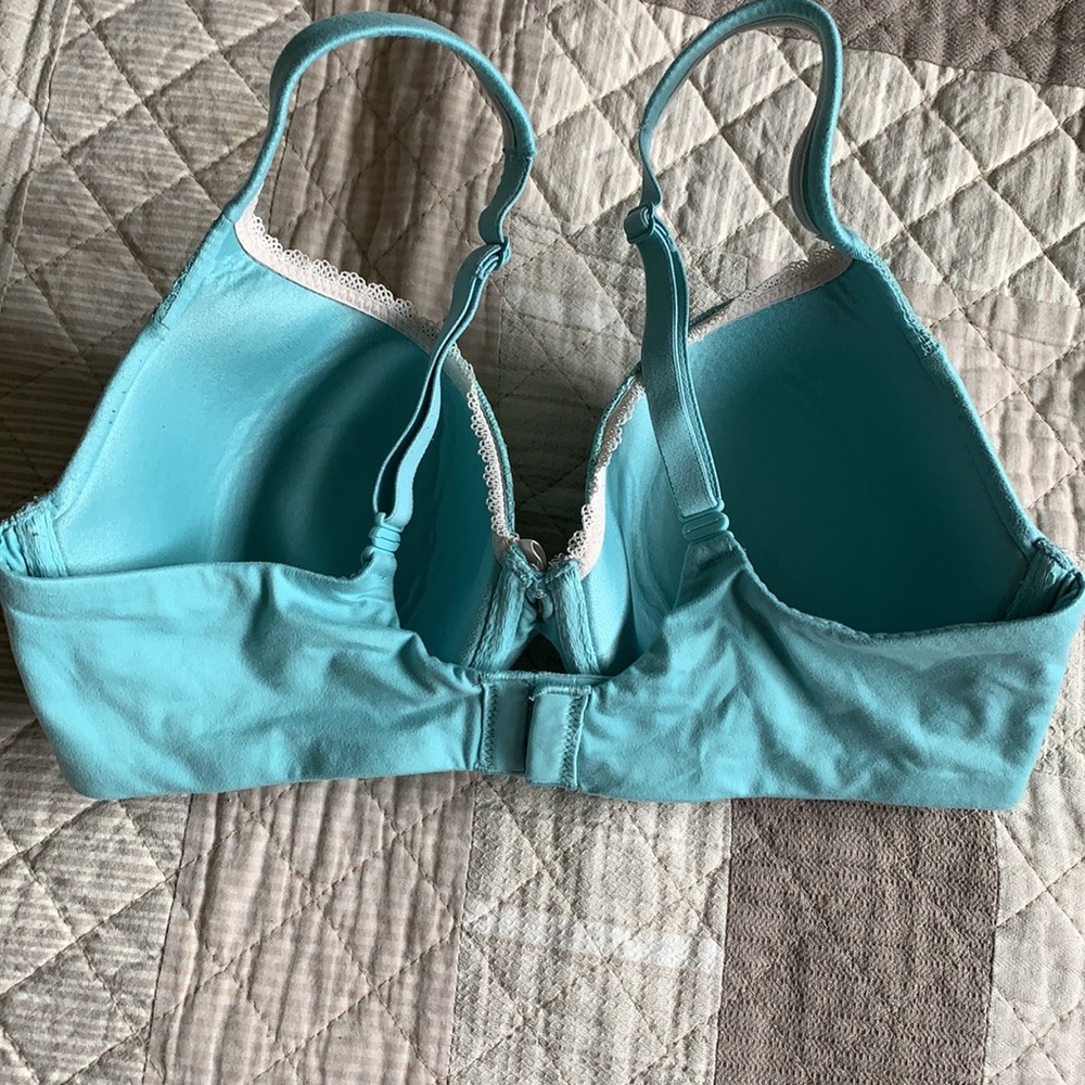 Bra - Picture 2 of 4